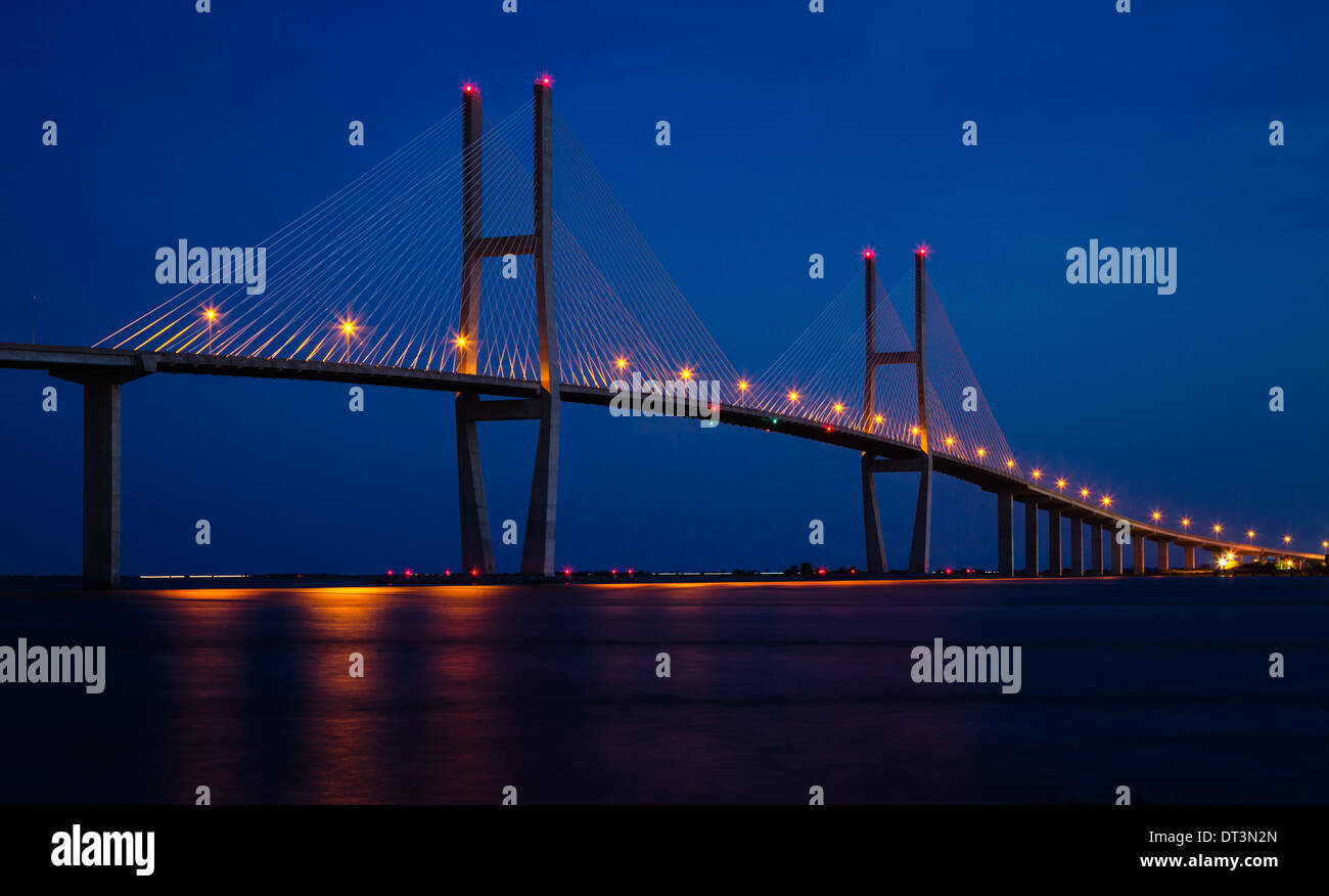 Sidney Lanier Bridge al crepuscolo, Brunswick, Georgia Foto Stock