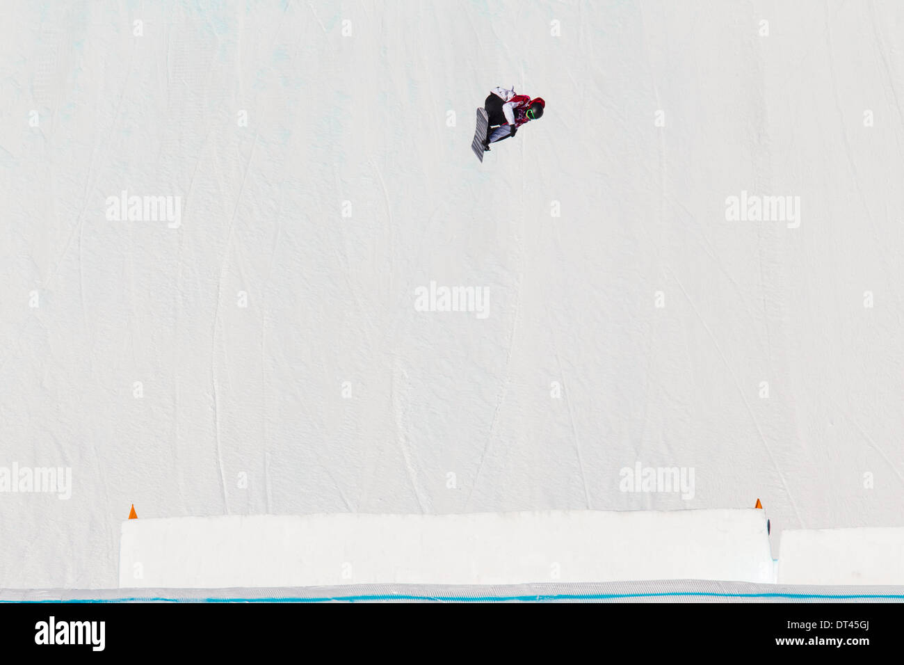 Sochi, Russia. 08 feb 2014. Uomini Snowboard Slopestyle semi finali in Rosa Khutor Extreme Park. Mark McMorris (CAN) con un big spin sul terzo colpito nel suo secondo run. Il suo primo, tuttavia sarebbe vedere lui al secondo posto con un sano 89.25. Credito: Azione Sport Plus/Alamy Live News Foto Stock