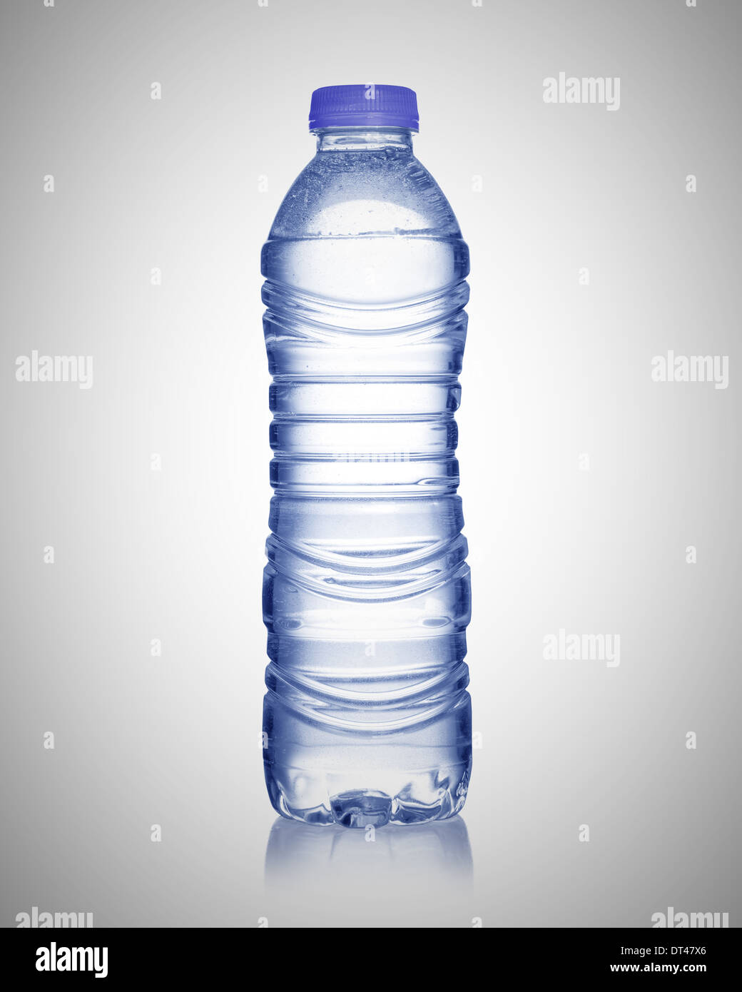 Bottiglia d'acqua in plastica Foto Stock