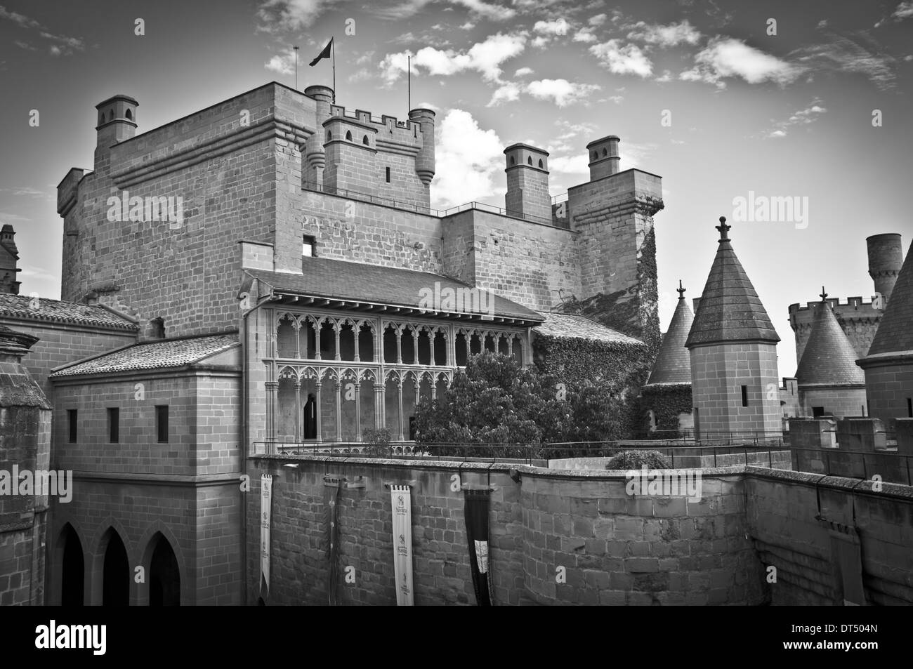 Castello di Olite con un cielo di nuvole in Navarra, SpainOlite Foto Stock