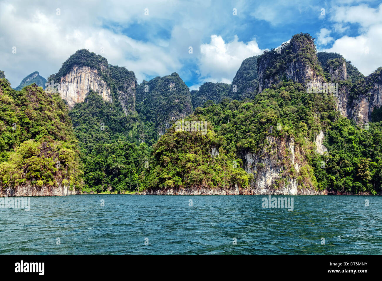 Lan Cheo Lago in Khao Sok National Park in Thailandia Foto Stock
