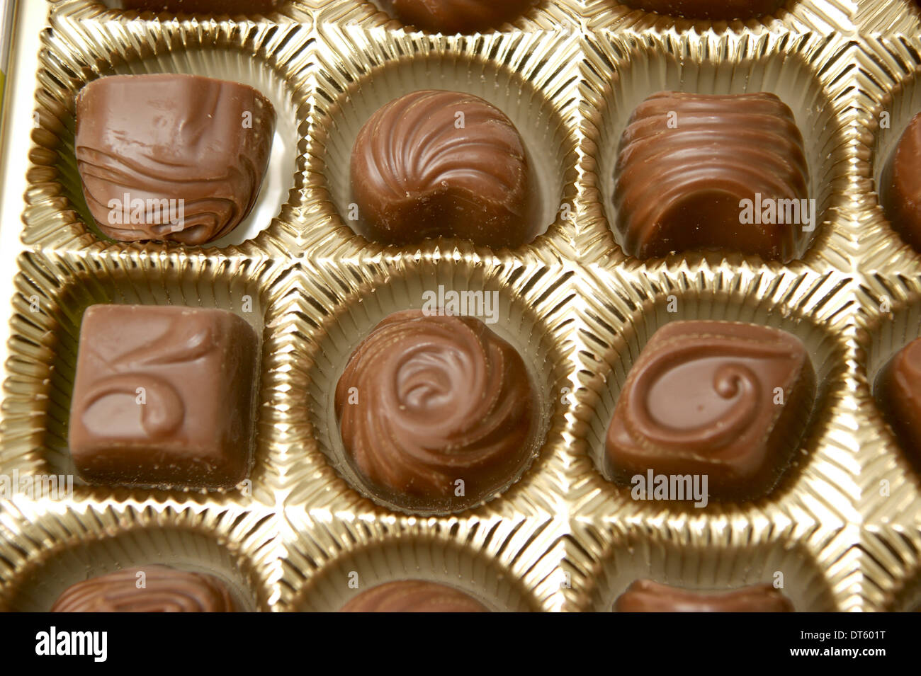 Scatola di cioccolatini assortiti dolci Foto Stock