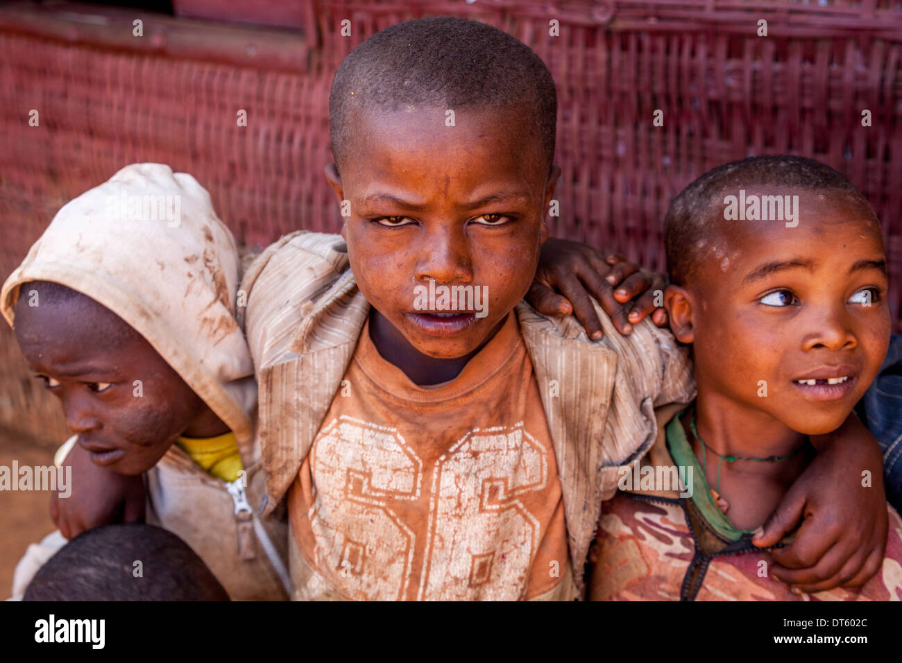 Dorze bambini nel villaggio di Dorze di Hayto, vicino Arba Minch, Etiopia Foto Stock