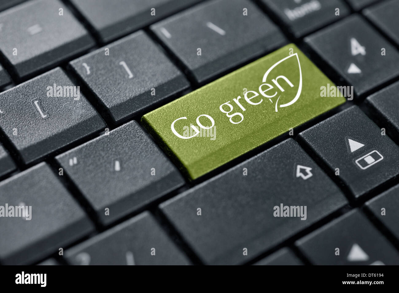 Andare il pulsante verde sulla tastiera del computer closeup Foto Stock