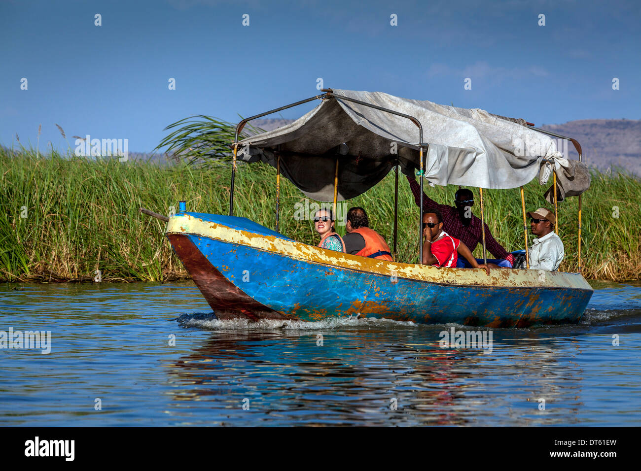 I turisti in una gita in barca sul Lago Chamo, Arba Minch, Etiopia Foto Stock