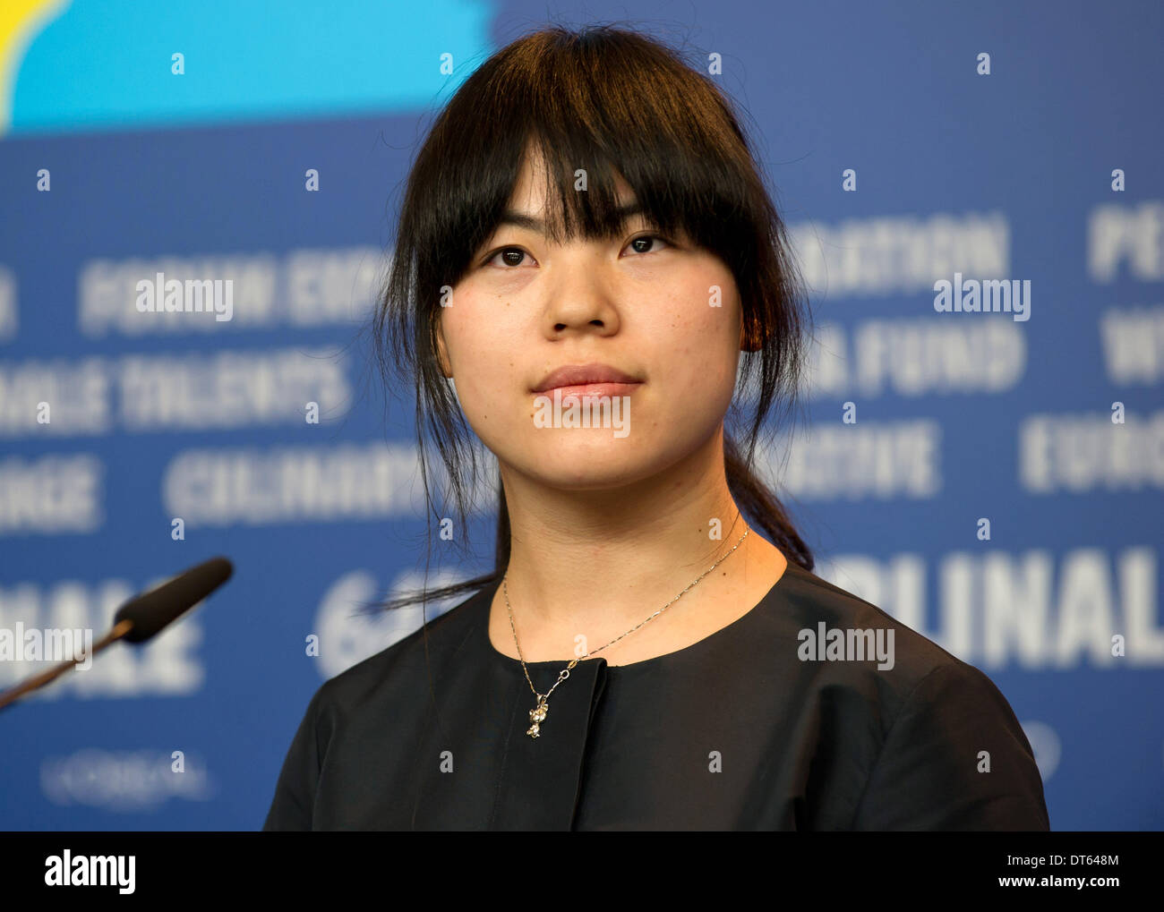 Berlino, Germania. 10 Febbraio, 2014. Attrice cinese Zhang Lei partecipa alla conferenza stampa per il "Massaggio cieco' durante la 64a annuale di Festival del Cinema di Berlino, Berlino, Germania, 10 febbraio 2014. Il film è presentato in Concorso Ufficiale della Berlinale, che va dal 06 al 16 febbraio 2014. Foto: TIM BRAKEMEIER/DPA/Alamy Live News Foto Stock