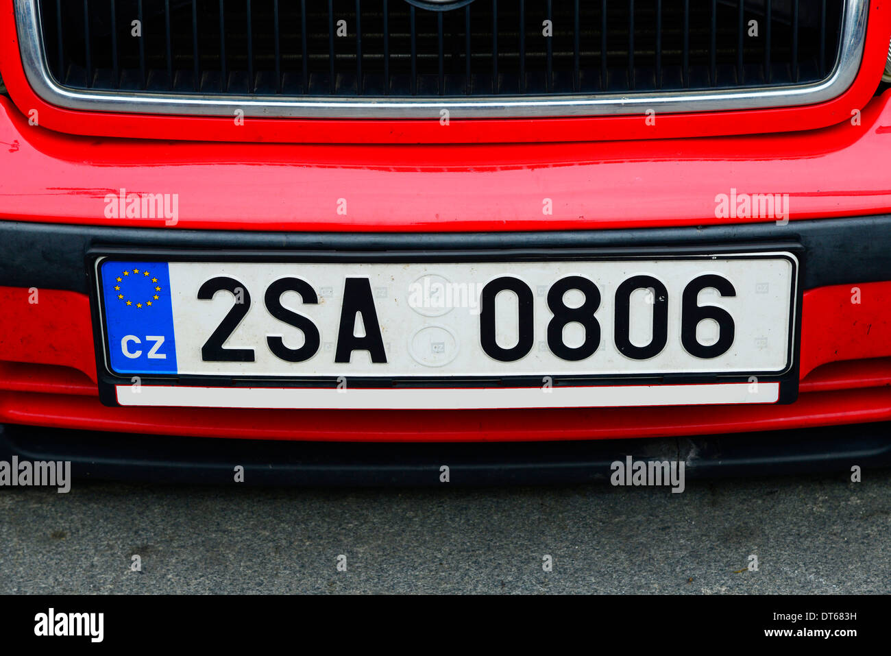 Auto la targa Praga Repubblica Ceca Europa Foto stock - Alamy
