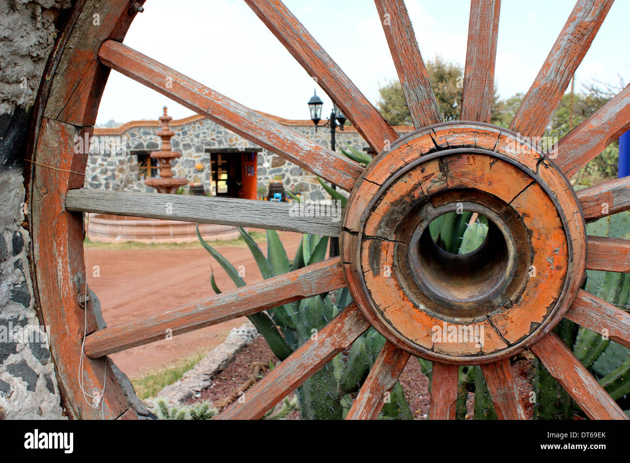 Appoggiate in entrata al ranch messicano Foto Stock