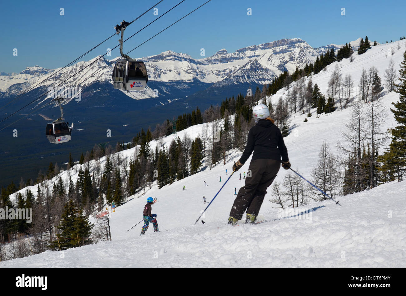 Sci montagne rocciose canadesi Foto Stock