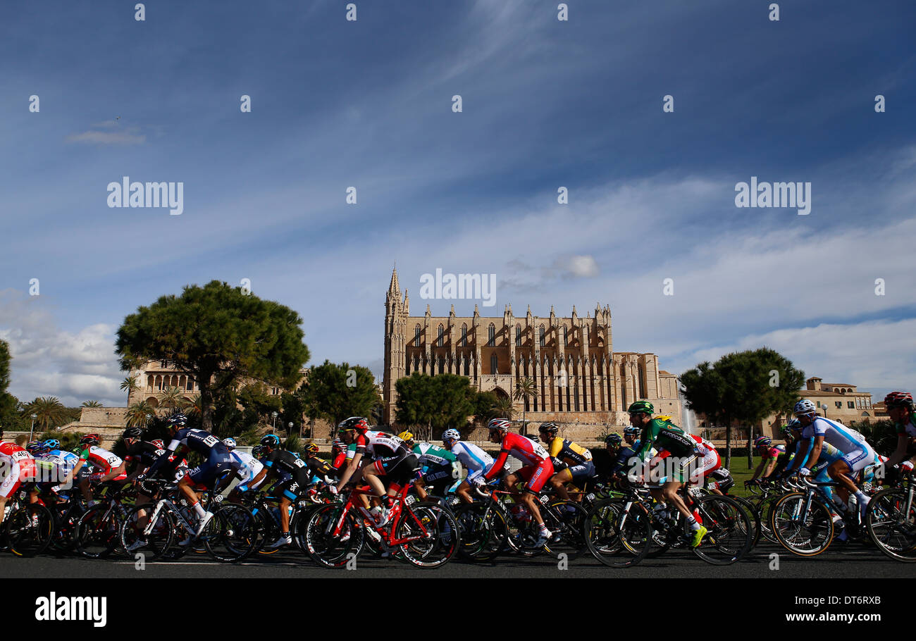 Il pack di piloti ciclo durante una fase di Mallorca tour in bicicletta, nell'isola spagnola Foto Stock