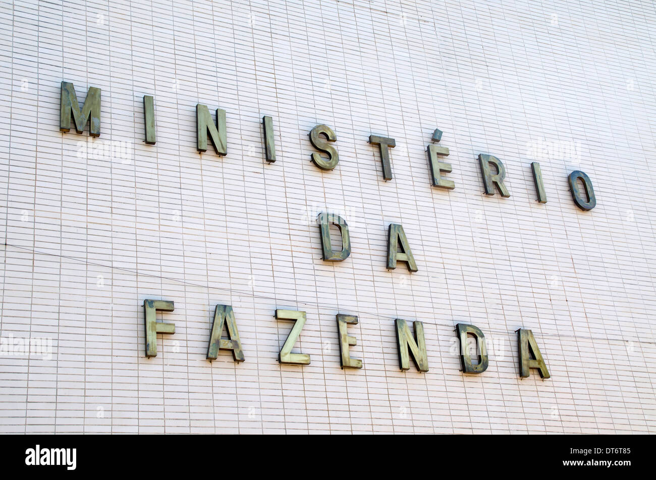Il brasiliano Ministero delle finanze ( Ministerio da Fazenda) sulla Esplanada dos Ministerios a Brasilia, Brasile. Foto Stock