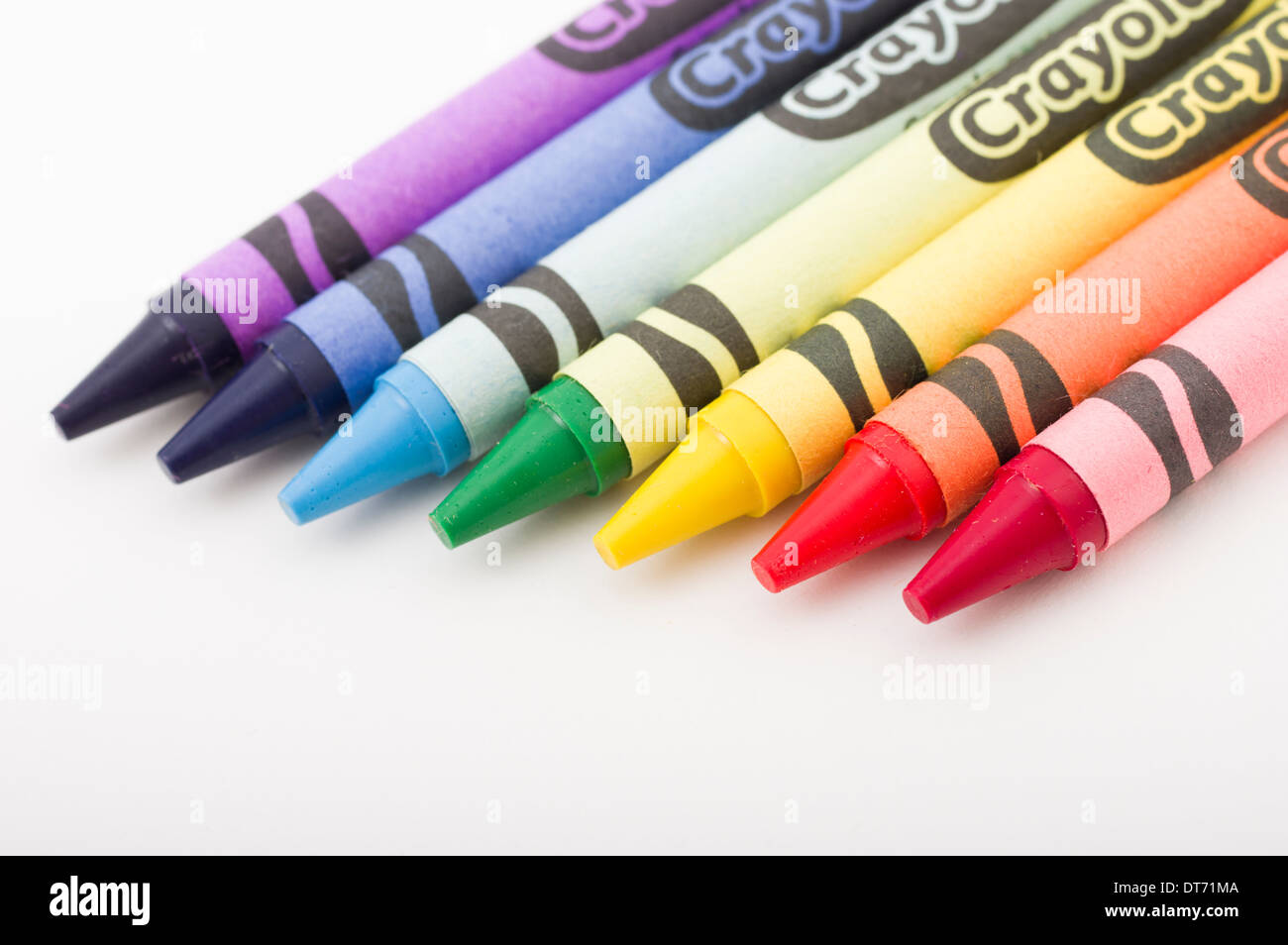Crayola pastelli a cera fatta principalmente di petrolio di paraffina un iconico giocattolo per bambini è Foto Stock