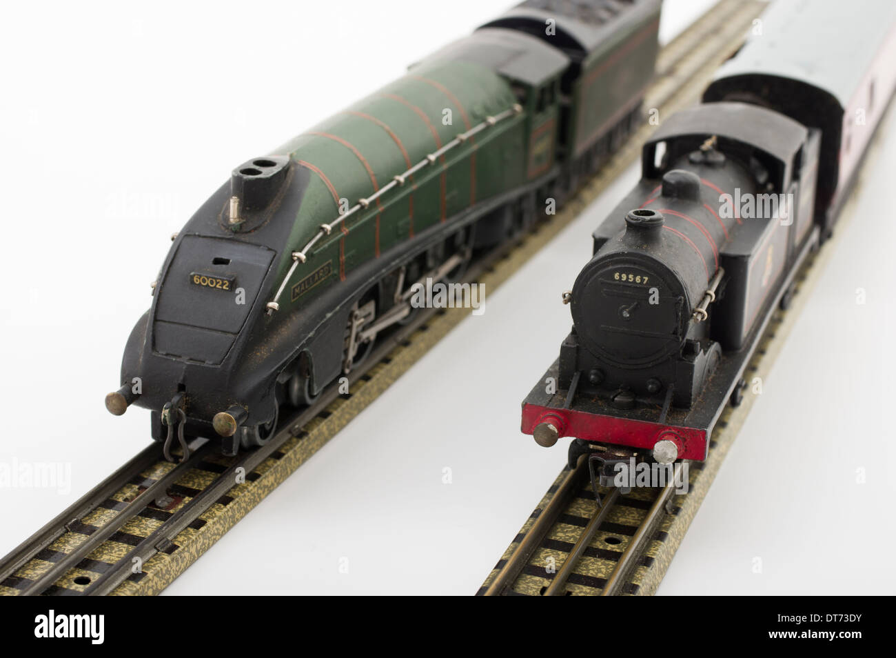 Hornby Dublo Green Mallard modello di treno con EDL17 serbatoio locomotiva del treno British classico giocattolo per bambini è Foto Stock