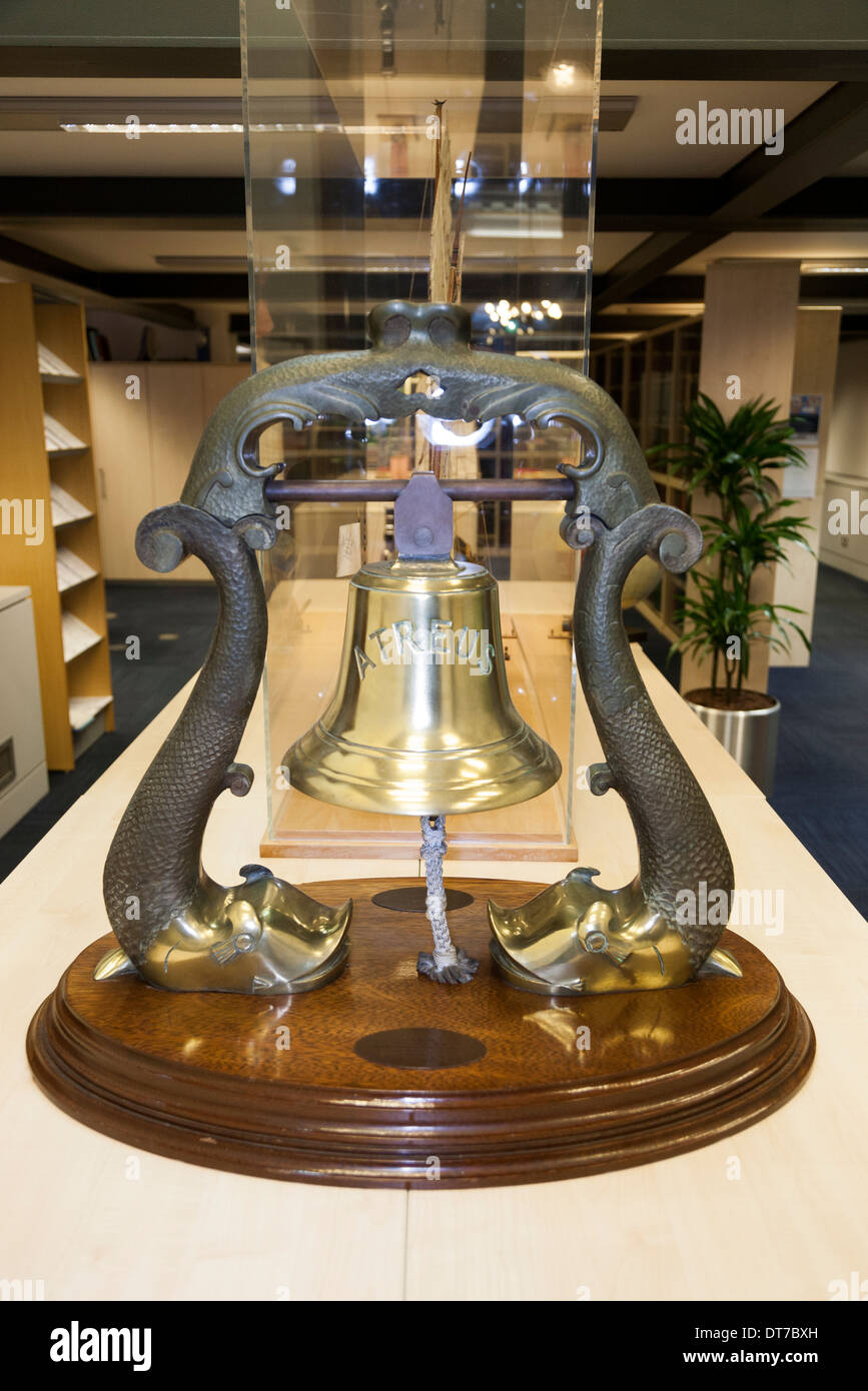 Della Nave dalla campana di Atreo sul display all'interno/all'interno di Lloyd's registro di spedizione. 71 Fenchurch Street. Regno Unito Foto Stock