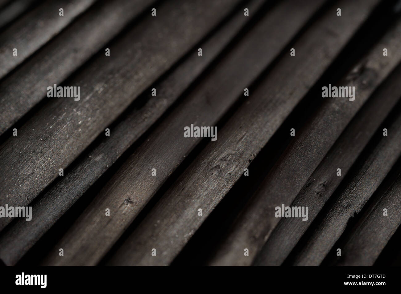 Grigio scuro di carbone di legno di texture, vicino. Foto Stock