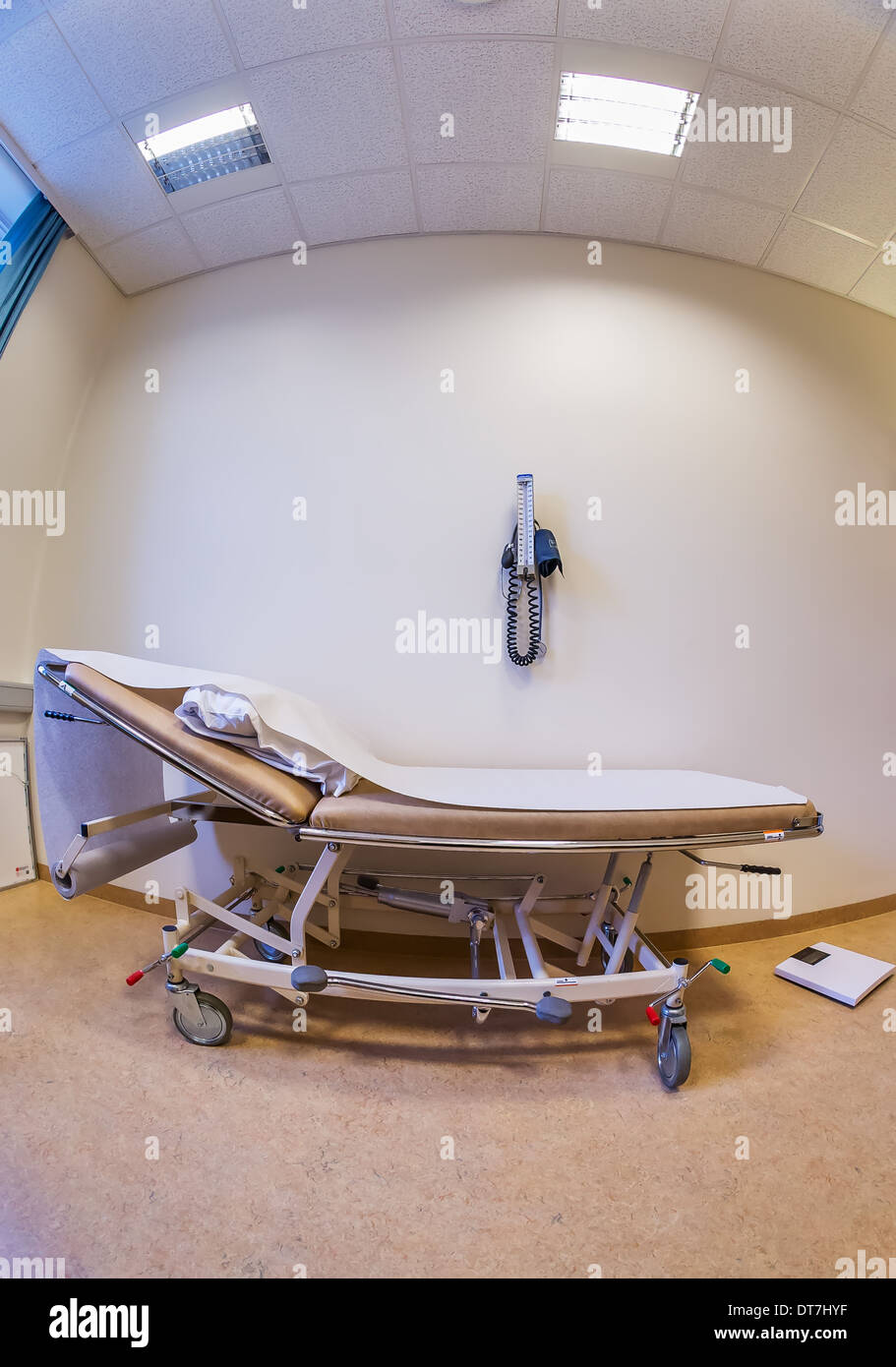 Letto di ospedale in ospedale Landspitalinn, Reykjavik, Islanda. Foto Stock