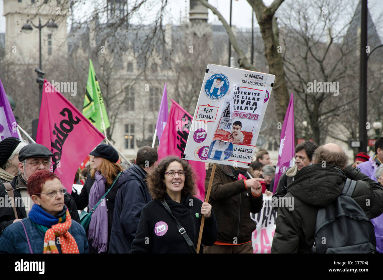Manifestazione a Parigi contro la chiusura del reparto di maternità des Lilas (Periferia di Parigi). La Francia. Foto Stock