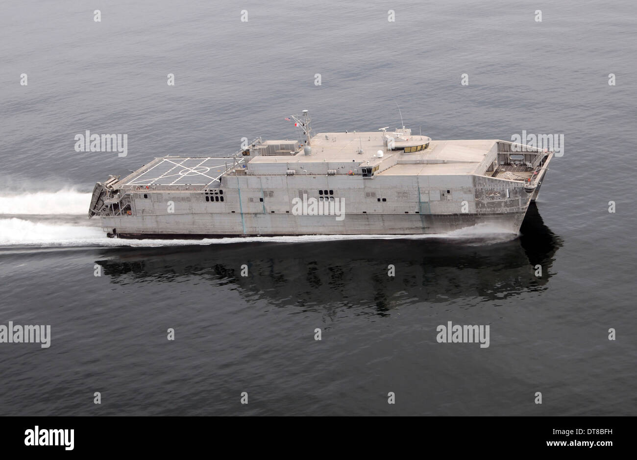 Sealift militare giunto di comando ad alta velocità a nave USNS Spearhead. Foto Stock