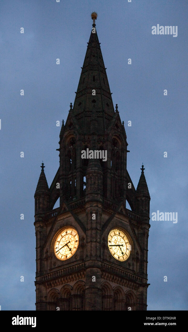 Manchester town hall orologio e la torre Foto Stock