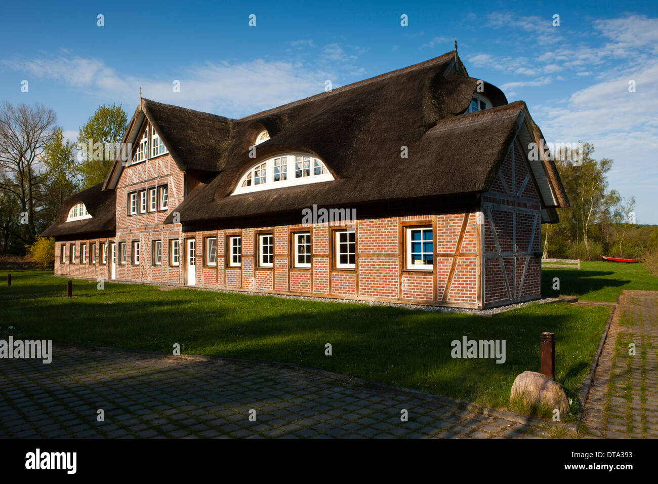 Casa di paglia, Rügen, Meclemburgo-Pomerania, Germania Foto Stock