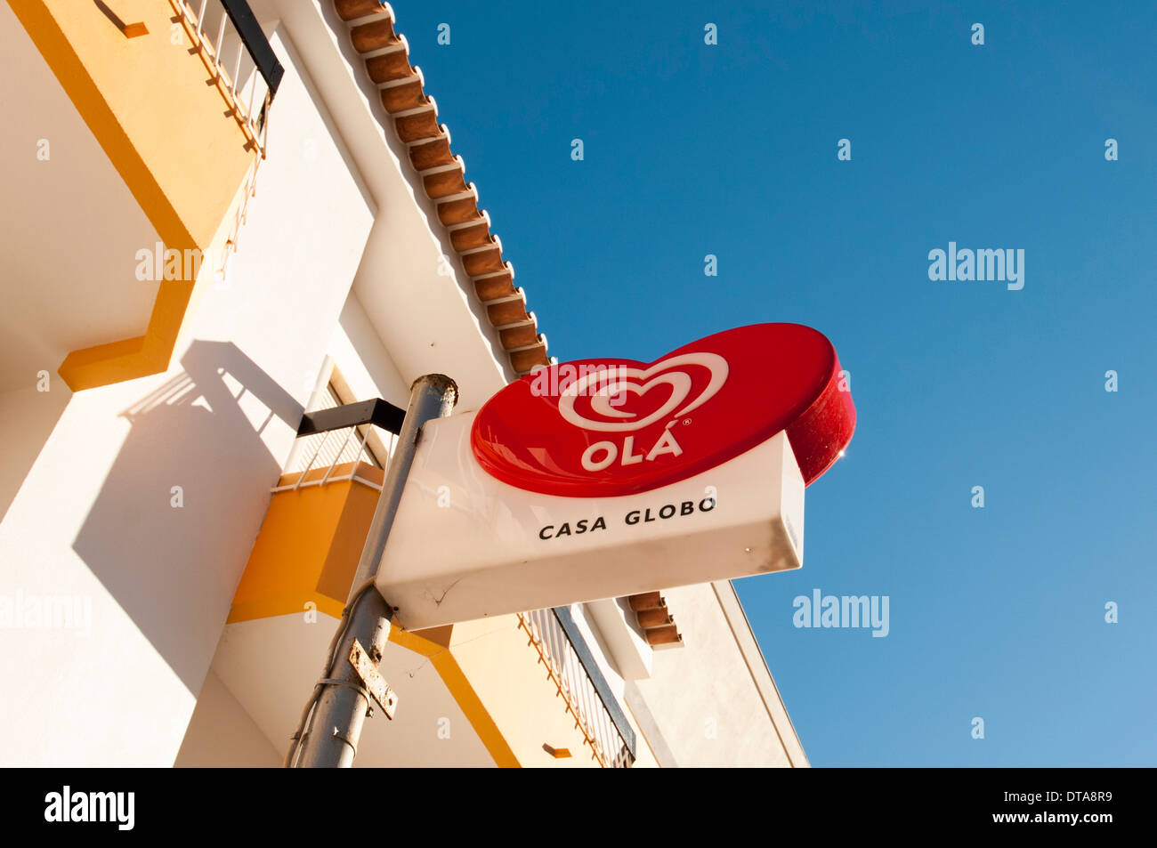 Segno per Ola ice cream brand in Algarve Portogallo Foto stock - Alamy