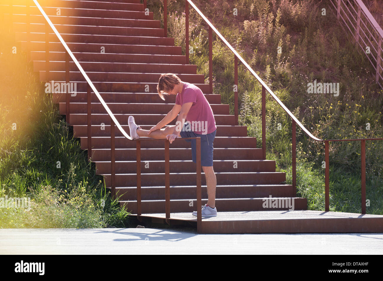 Metà uomo adulto esercizio Foto Stock