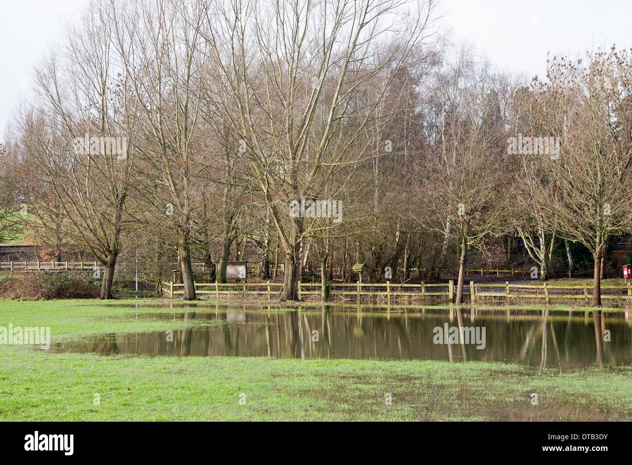 Inondazione Teston Kent England Regno Unito Europa Foto Stock