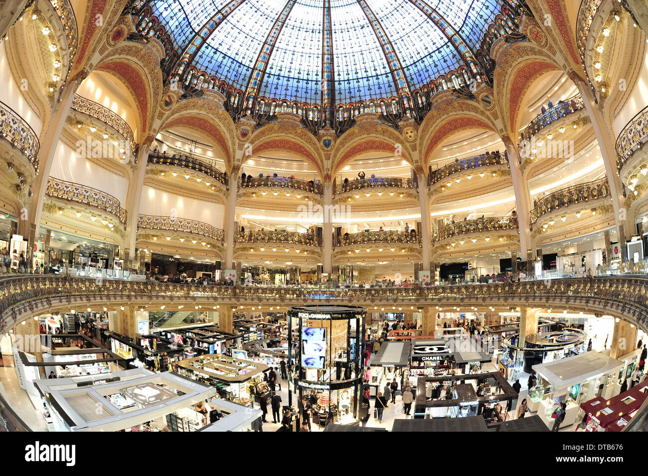 Parigi, Francia, interno del grande magazzino Galeries Lafayette di Parigi Foto Stock