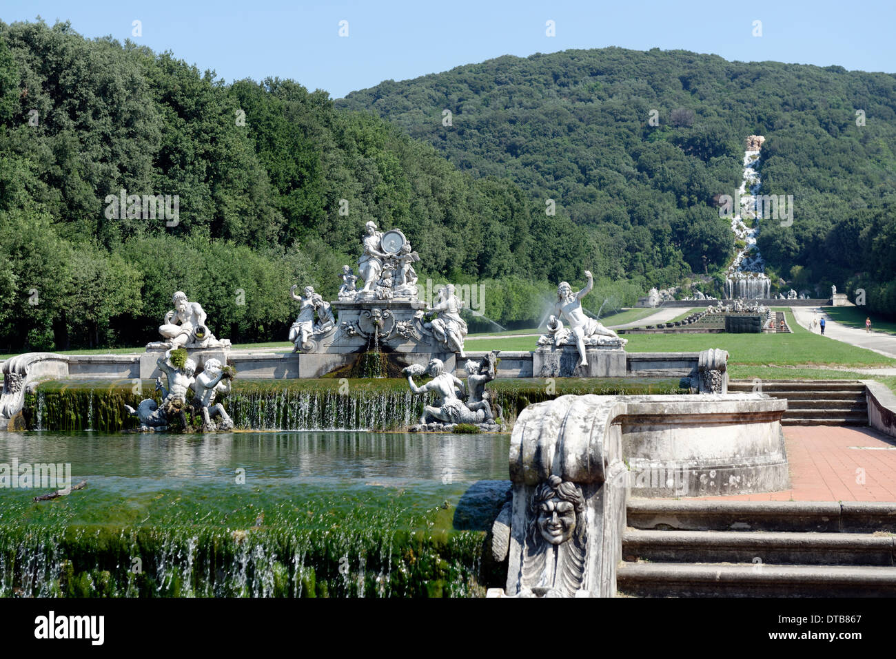 Visualizza fontana Ceres a Palazzo Reale o Reggia di Caserta Italia fontana Ceres è costituito da statue di Foto Stock