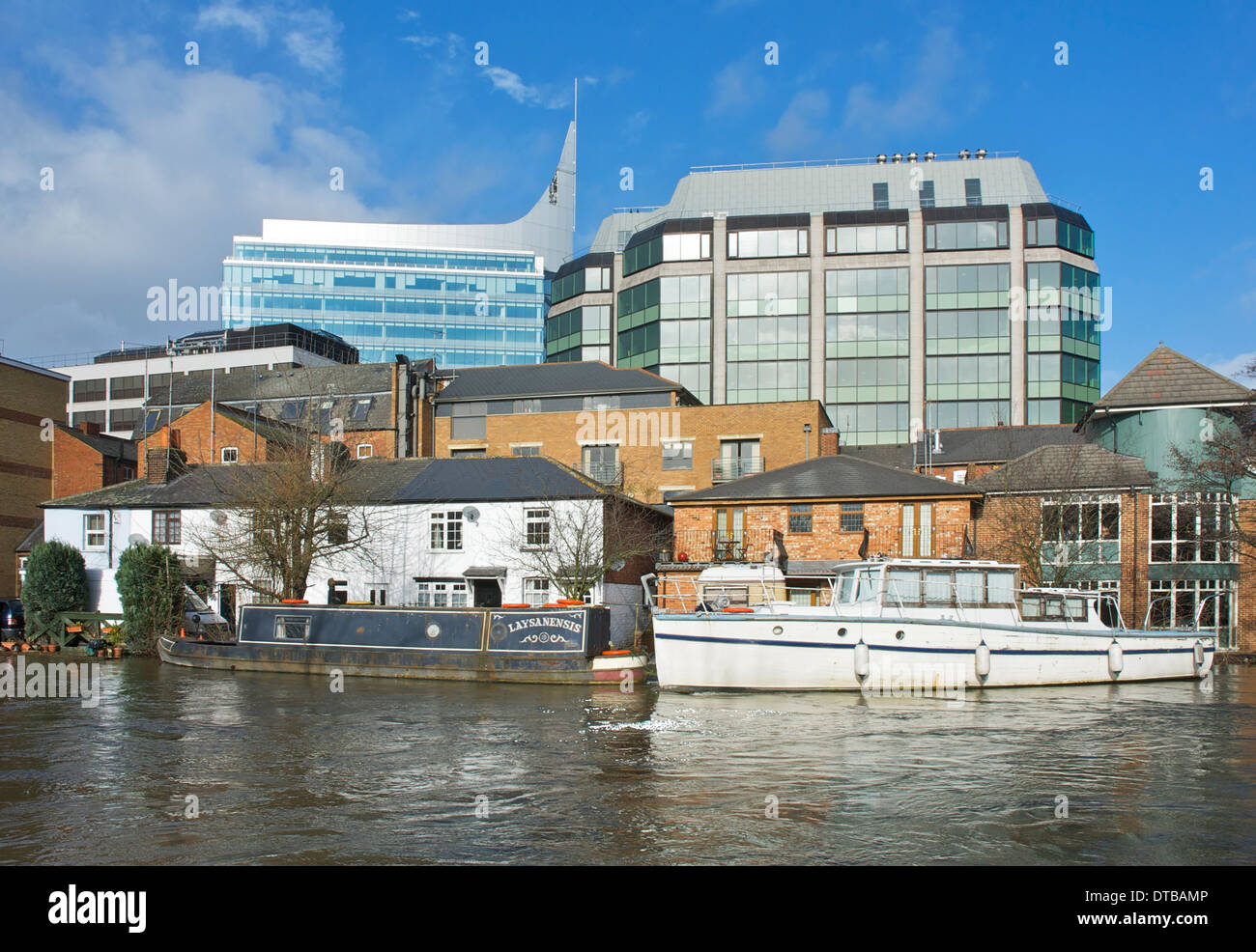 Il Kennet and Avon Canal, Reading, Berkshire, Inghilterra, Regno Unito Foto Stock