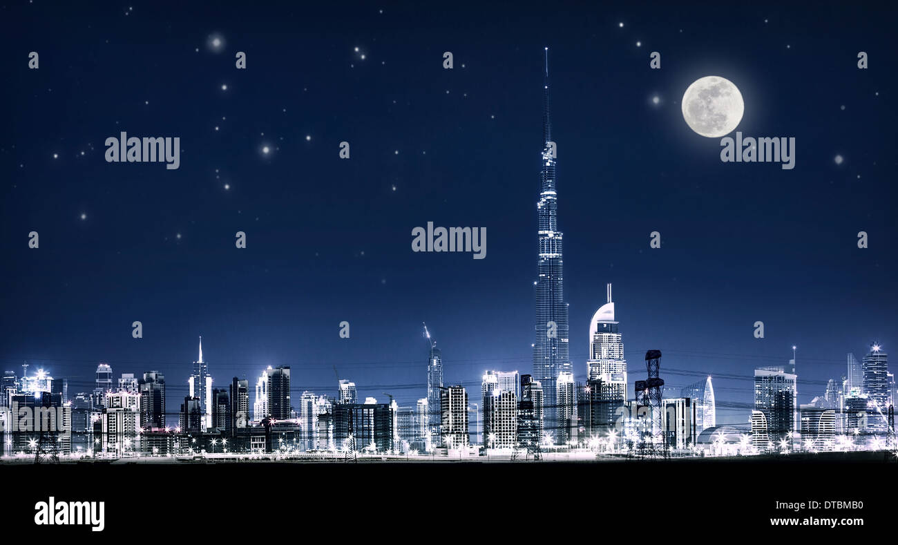 Notte di Dubai cityscape, luna piena, UAE, Burj Khalifa, architettura moderna, città costosa esterno, lusso viaggi e turismo Foto Stock