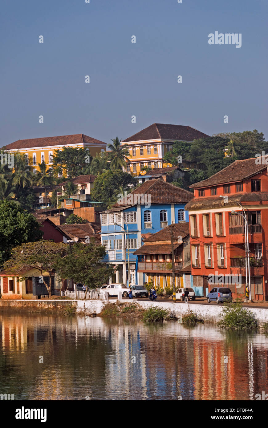 Sulla città di Panjim vista Fontainhas e Altinho Goa in India Foto Stock Sulla città di Panjim vista Fontainhas e Altinho Goa in India Foto Stock