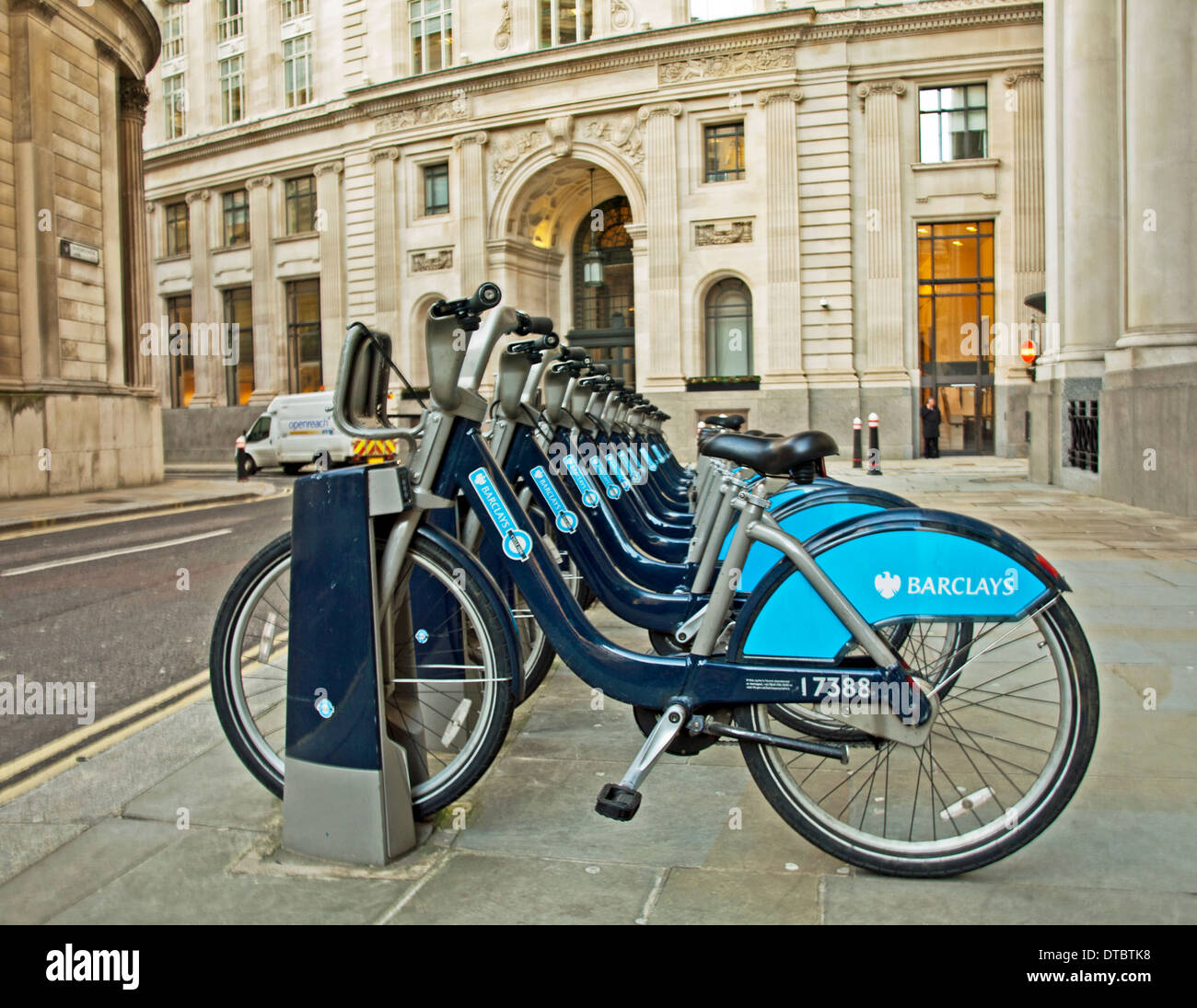 Barclays Cycle Hire stand, City of London, Londra, Inghilterra, Regno Unito Foto Stock