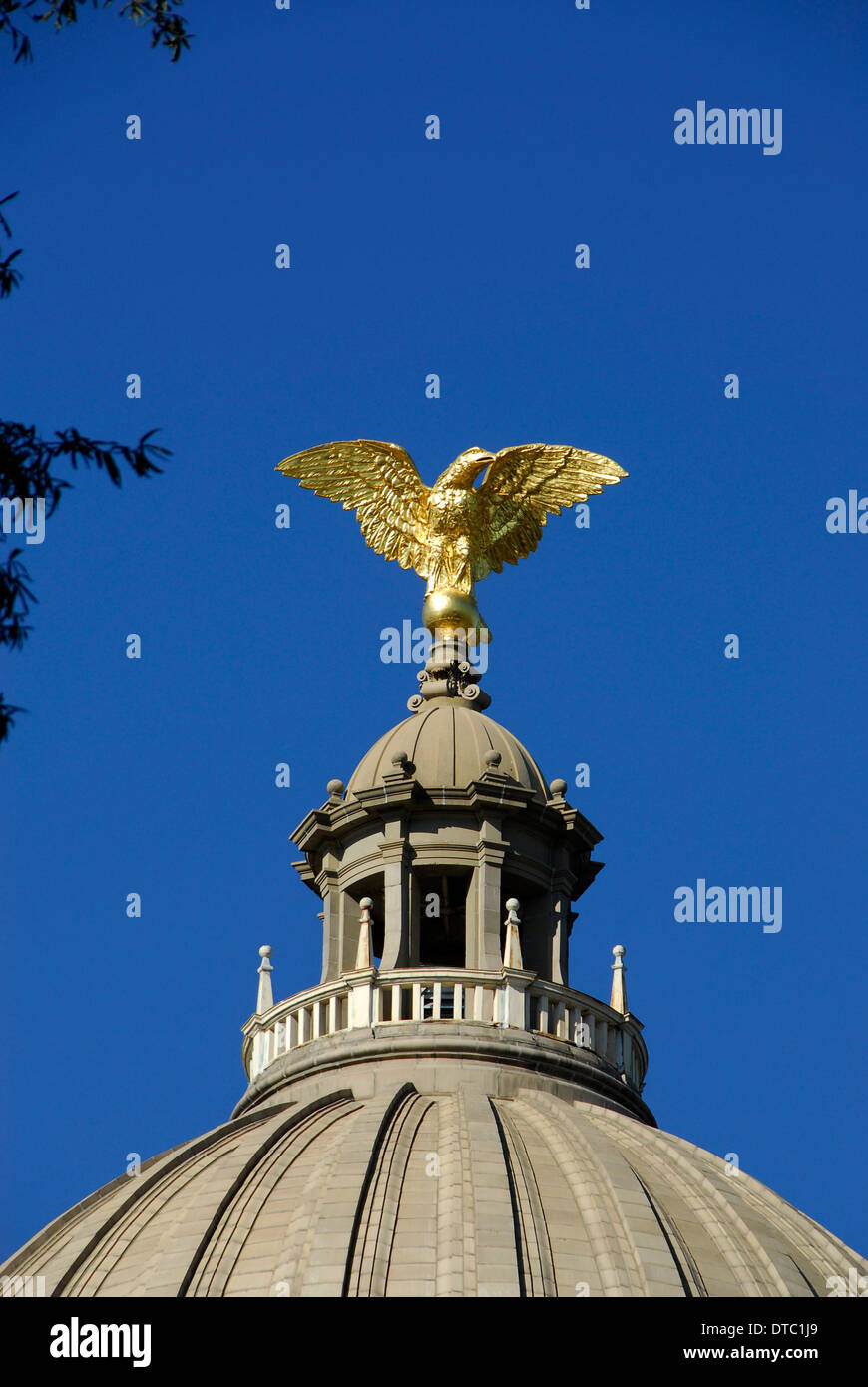 Dome con Golden Eagle sul Mississippi State Capitol Building a Jackson, in Mississippi, Foto Stock