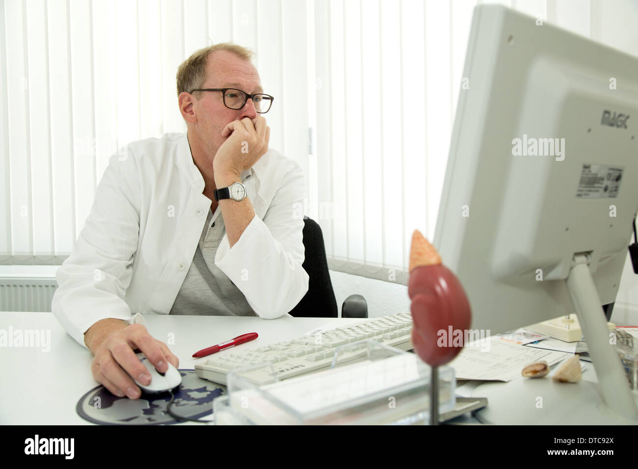 Bremen, Germania, ore di ufficio nella pratica di internists e medico Foto Stock