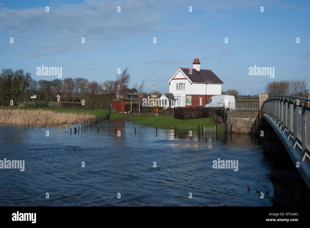 Cartford ponte a pedaggio e casa di pedaggio presso il fiume Wyre Foto Stock