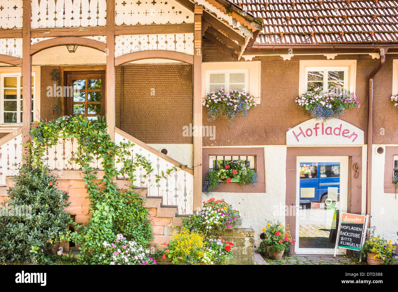 Farm shop nella regione della Foresta Nera offre prodotti organici, foresta nera, BADEN-WUERTTEMBERG, Germania Foto Stock