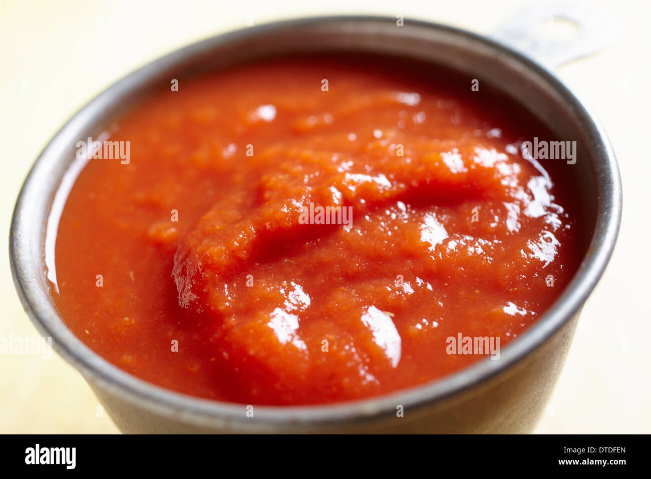 Schiacciata la passata di pomodoro Foto Stock