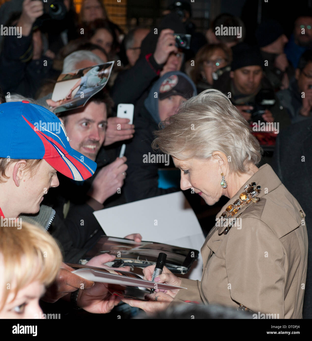 Londra, Regno Unito. Il 15 febbraio 2014. Dame Helen Mirren Pre-BAFTA Asprey parte di gioiellieri, Bond Street Credit: Prixpics/Alamy Live News Foto Stock