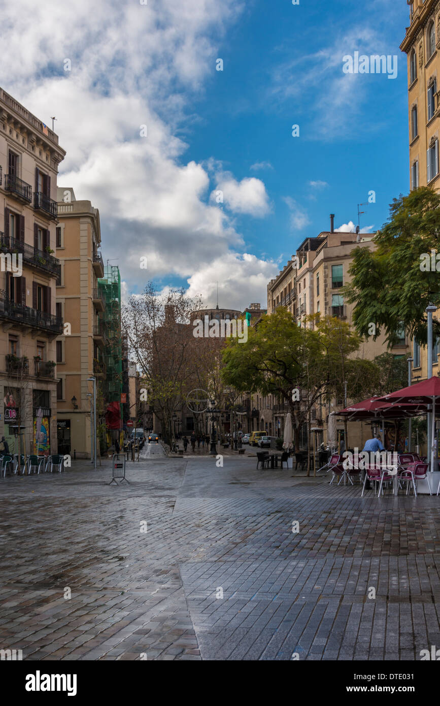 L'Europa, Spagna, Barcellona,quartiere Born, passeggiata turistica, medievale nei pressi di sta.Maria del Mar e il museo di Picasso. Foto Stock