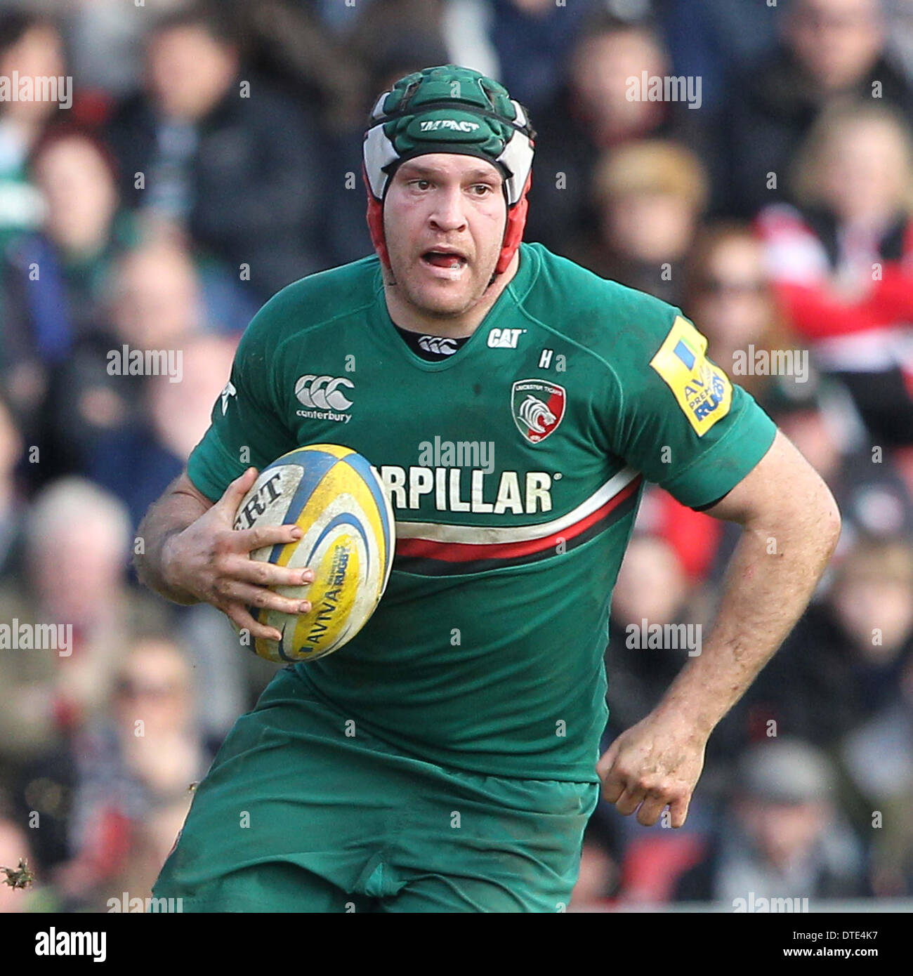 Leicester, Regno Unito. 16 feb 2014. Leicesters Giuliano Salvi sulla carica durante la fase di Aviva Premiership gioco tra Leicester Tigers e Gloucester Rugby da Welford Road Stadium. Credito: Azione Sport Plus/Alamy Live News Foto Stock