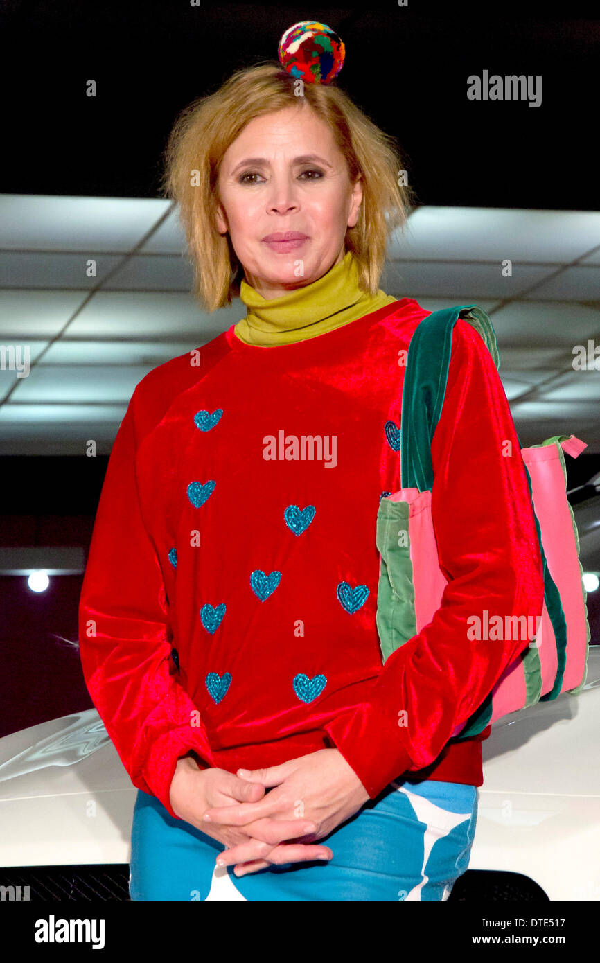 Agatha Ruiz de la Prada presenta la nuova Mercedes Benz vita durante la Mercedes-Benz della Settimana della Moda Madrid Autunno/Inverno 2014. Madrid, 15.02.2014 Foto Stock