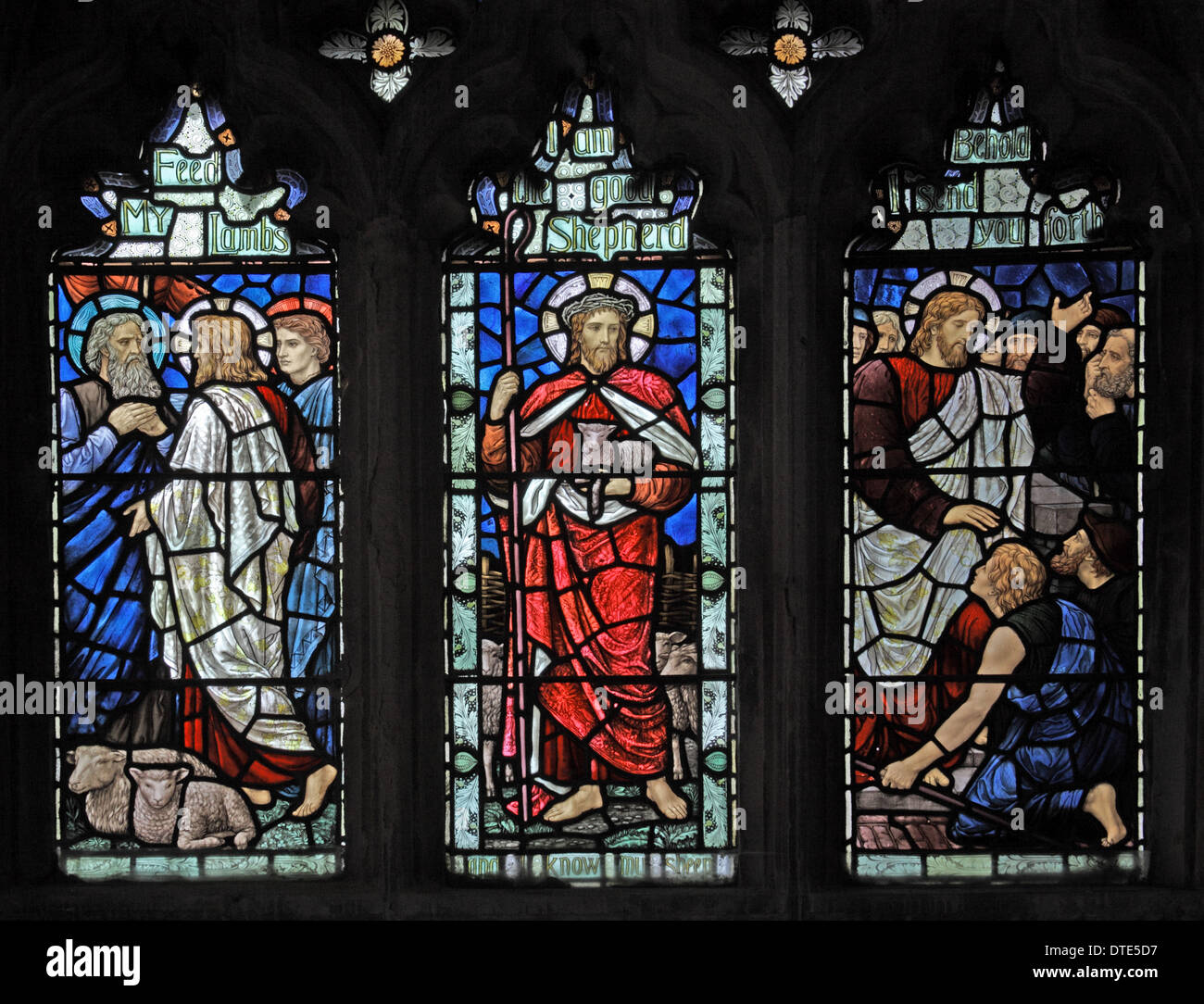 Vetrate di Henry Holiday, Sant'Andrea Chiesa, Old Cleeve, Somerset, Inghilterra Foto Stock