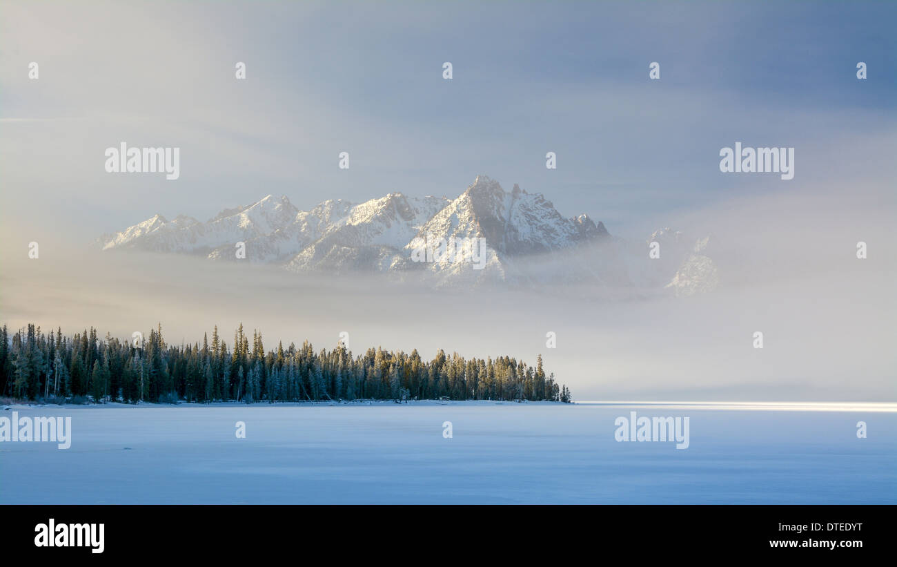 Scorfano di Norvegia Lago in Idaho inverno con nebbia Foto Stock