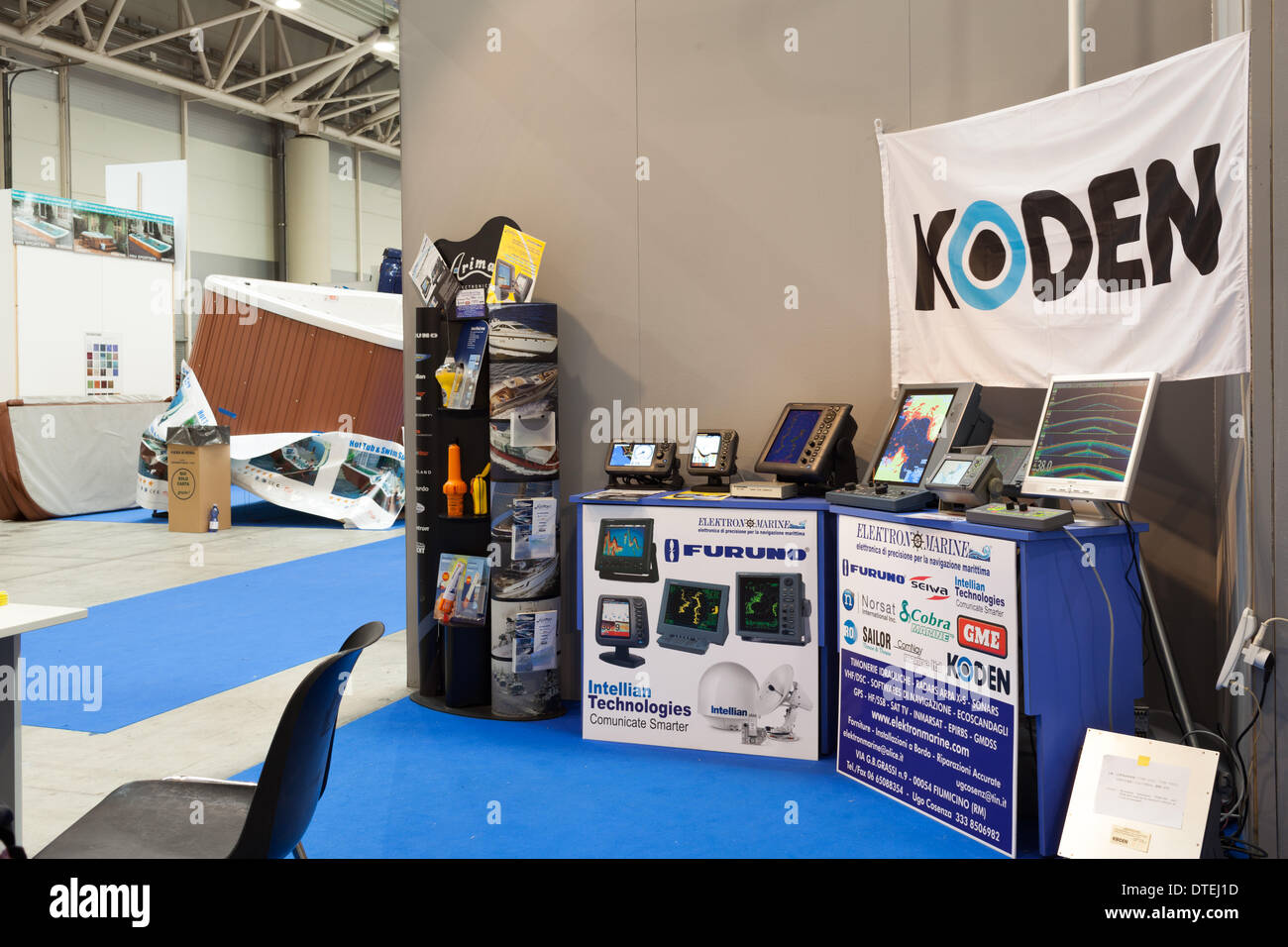 Roma, Italia - 16 febbraio 2014: Alla Fiera di Roma durante il Big Blue Expo, lo stand di Koden leader in marine electronics prodotti. Credito: Corina Daniela Obertas/Alamy Live News Foto Stock