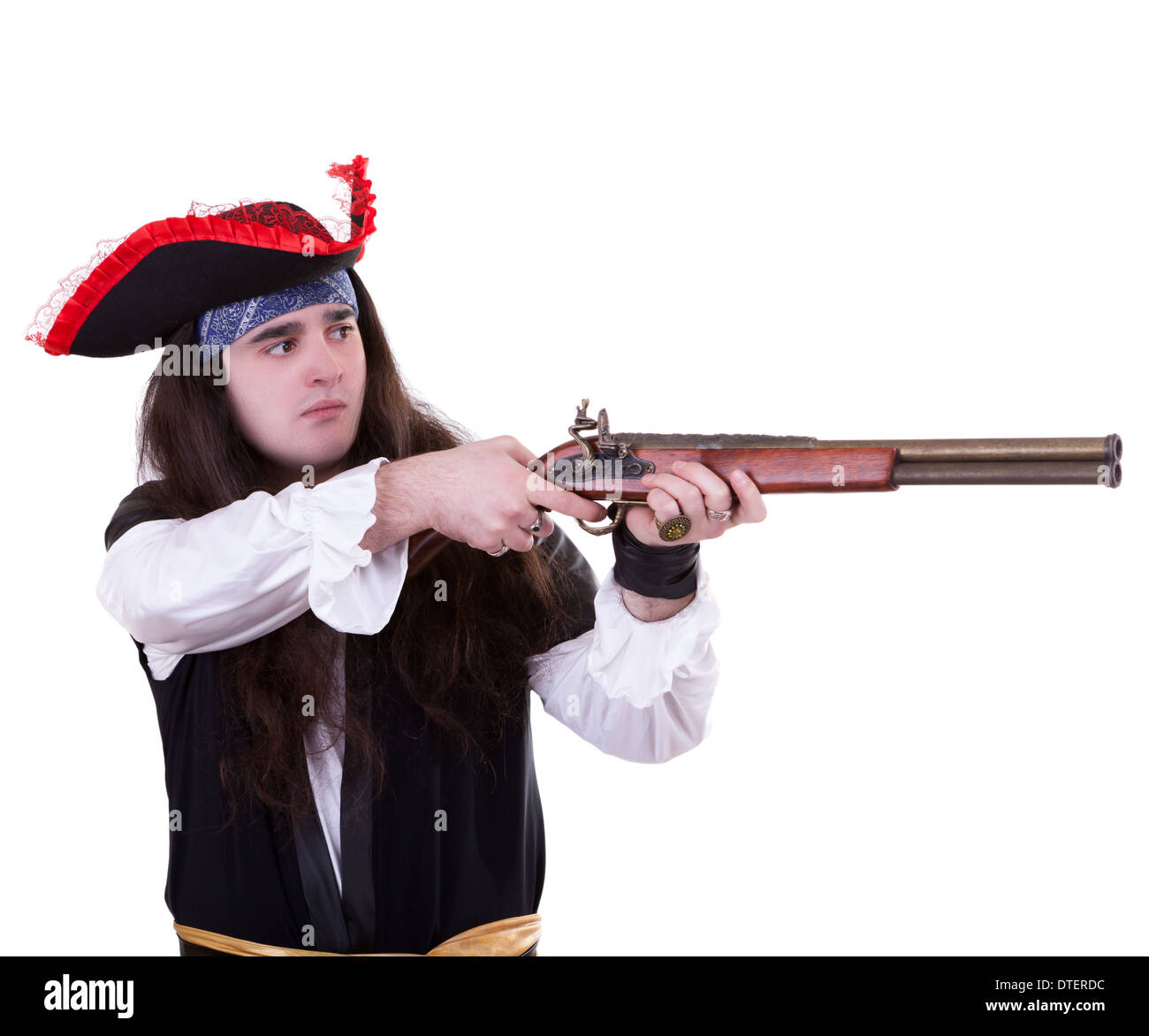 Pirata con un moschetto su sfondo bianco riprese in studio Foto Stock