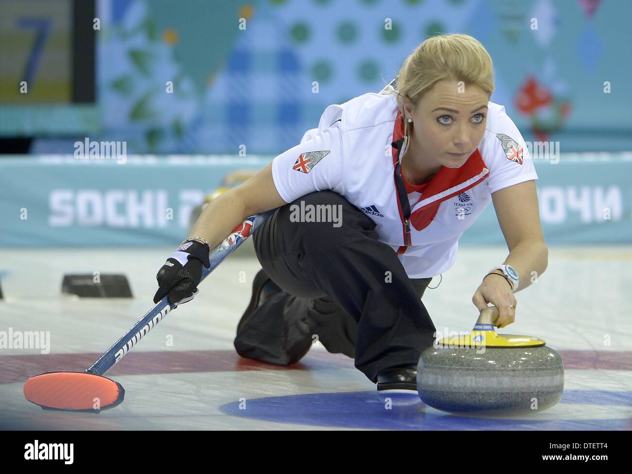 Sochi, Russia. 17 feb 2014. Anna Sloan (GBR, vice saltare). Womens Curling - Ice Cube curling center - Olympic Park - Sochi - Russia - 17/02/2014 Credit: Sport In immagini/Alamy Live News Foto Stock