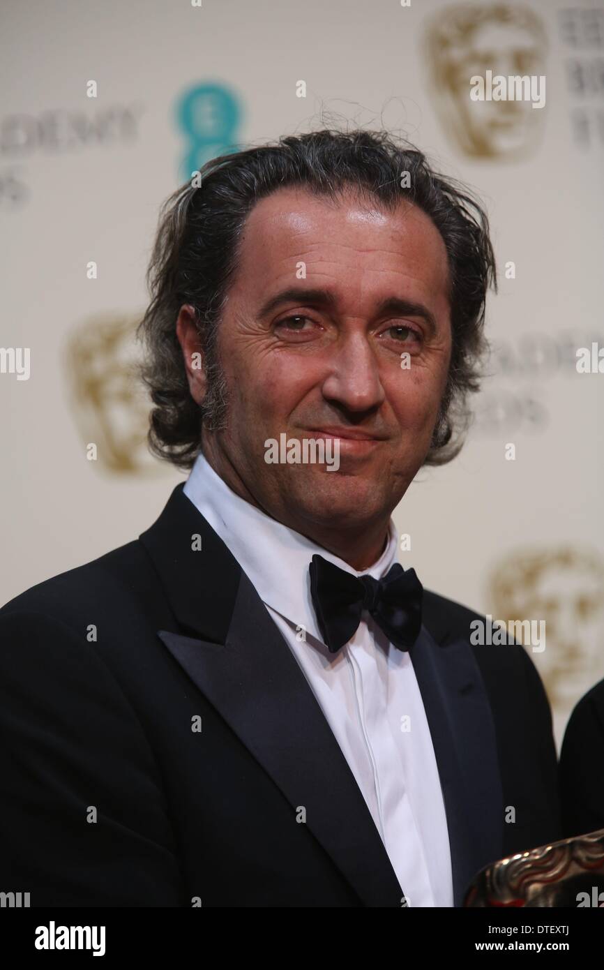 Direttore Paolo Sorrentino, vincitore del miglior film non in lingua inglese award, pone in sala stampa del 66 annuale di British Academy Film Awards aka il EE British Academy Film Awards aka Baftas at Royal Opera House di Londra, Gran Bretagna, il 16 febbraio 2014. Foto: Hubert Boesl - NESSUN SERVIZIO DI FILO Foto Stock