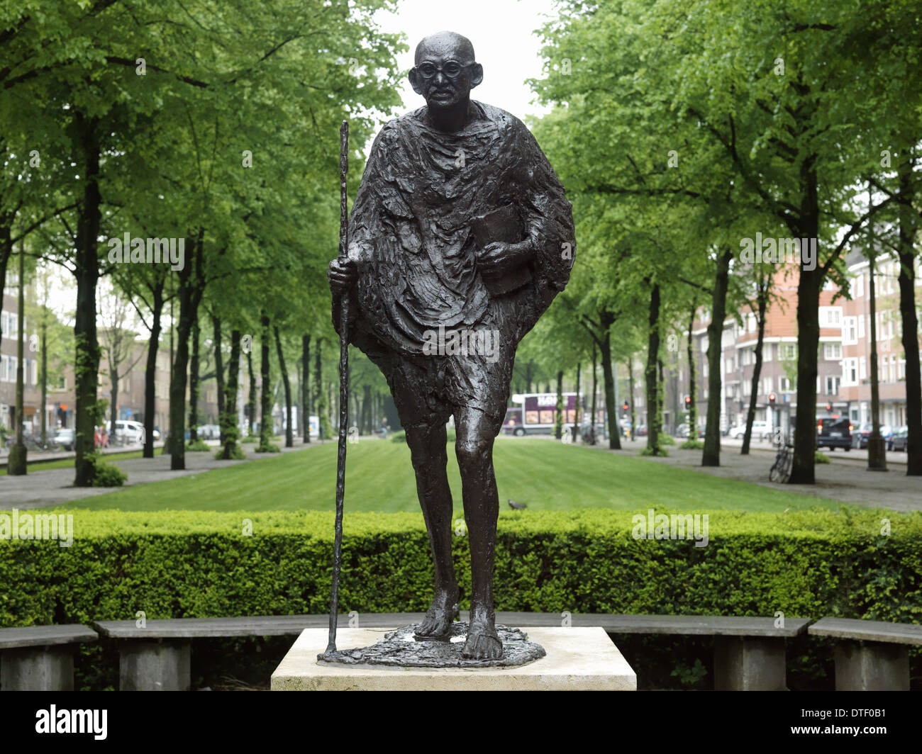 Amsterdam, Paesi Bassi, statua in bronzo del Mahatma Gandhi al Churchill - Laan Foto Stock