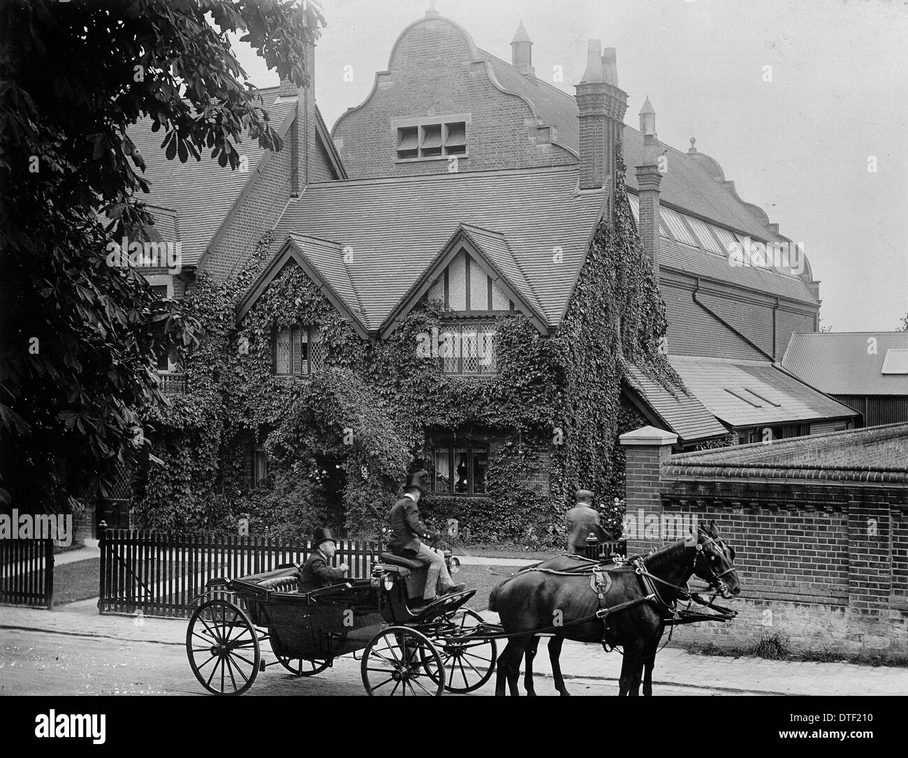 Il Museo di Storia Naturale a Tring, fotografato in 1899 Foto Stock
